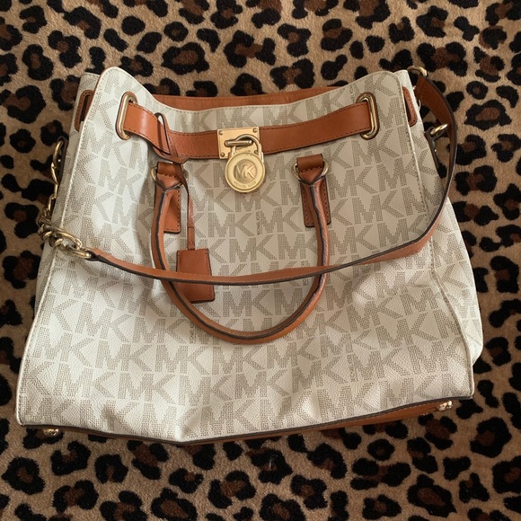 Michael Kors Handbags - Michael Kors bag Michael Kors Handbags - Michael Kors bag